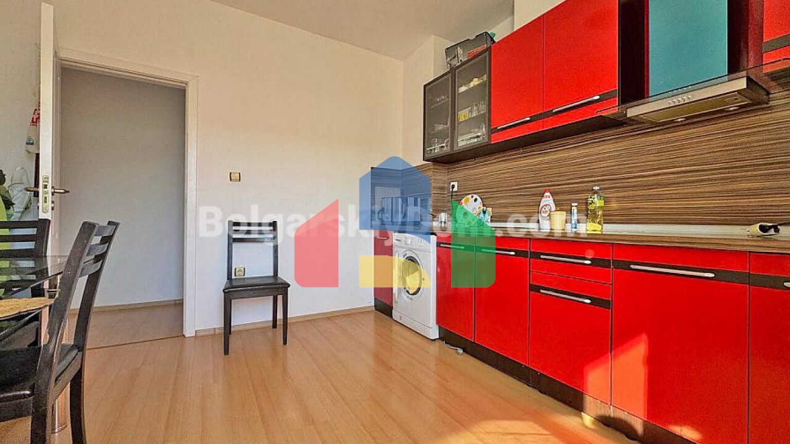 Трикімнатна квартира в Санні Дей 5