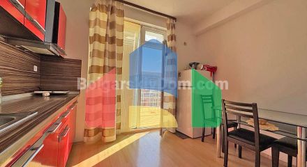 Трикімнатна квартира в Санні Дей 5