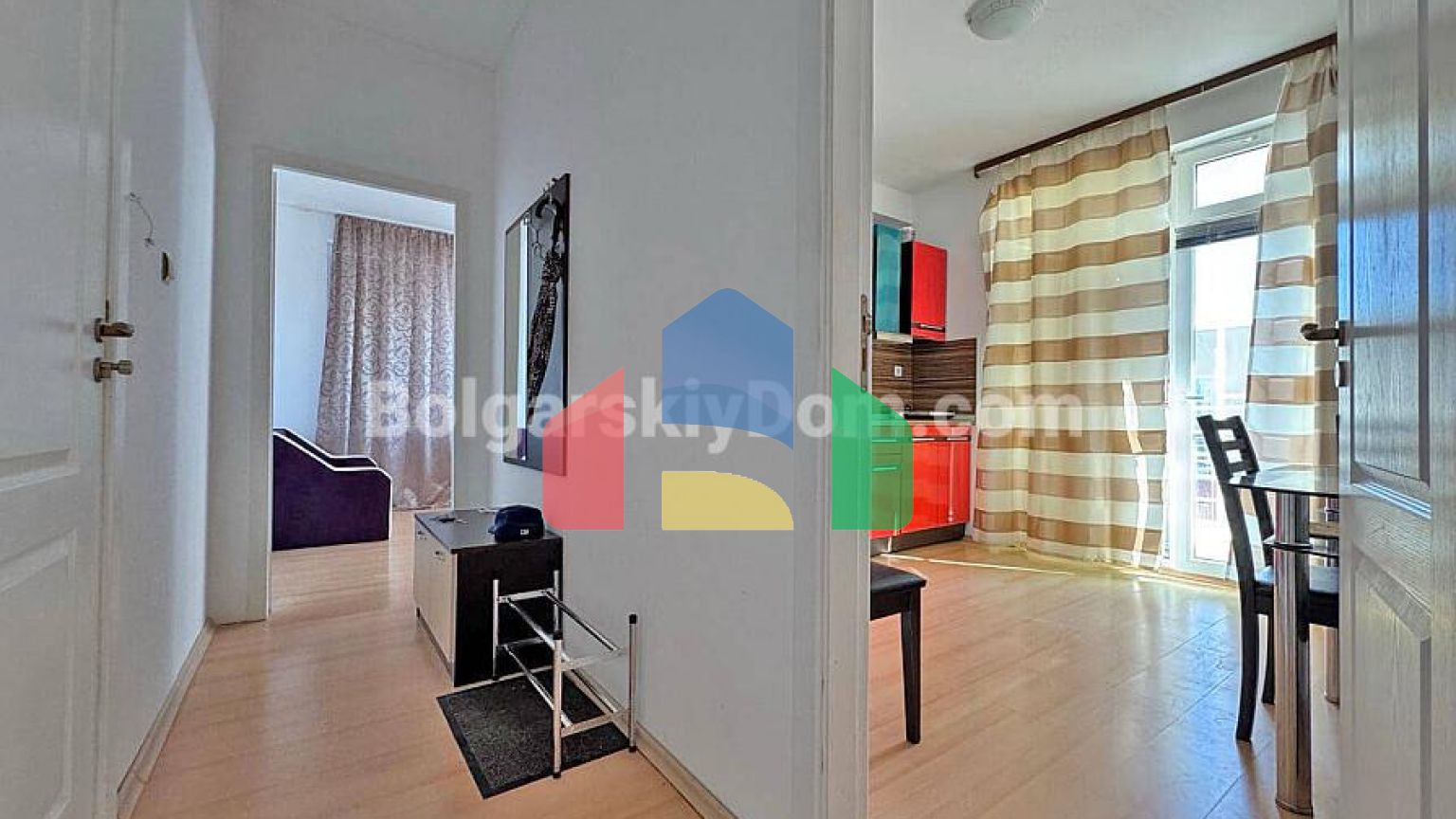 Трикімнатна квартира в Санні Дей 5