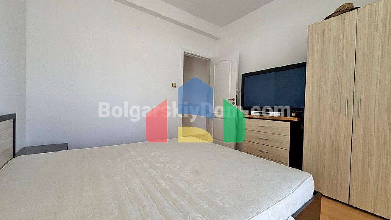 Трикімнатна квартира в Санні Дей 5