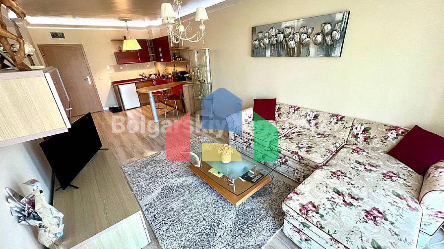 Двокімнатна квартира в Голден Бійч