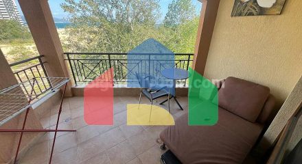 Двокімнатна квартира в Голден Бійч