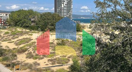 Двокімнатна квартира в Голден Бійч