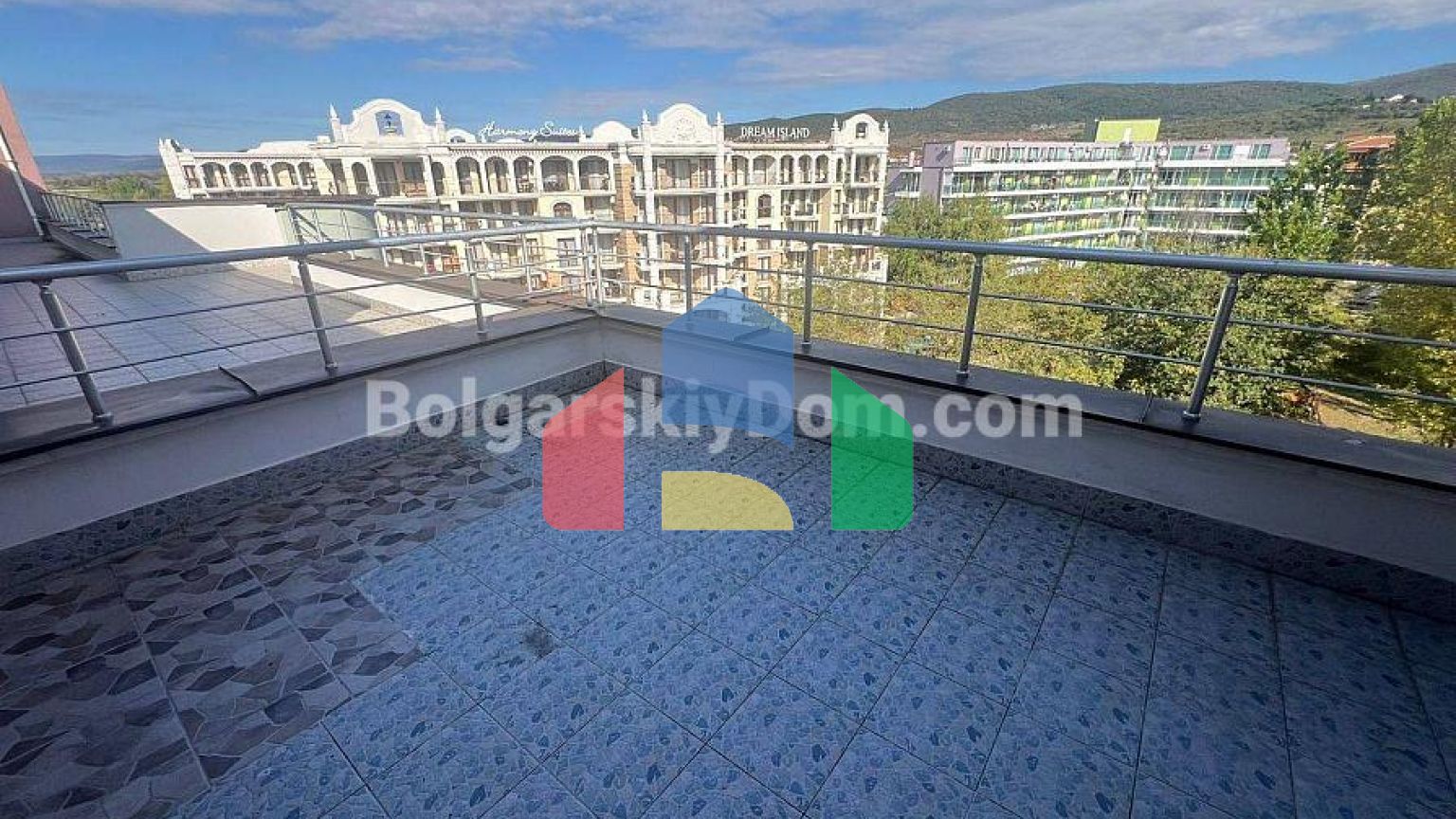 Двокімнатна квартира в Піроп Сіті