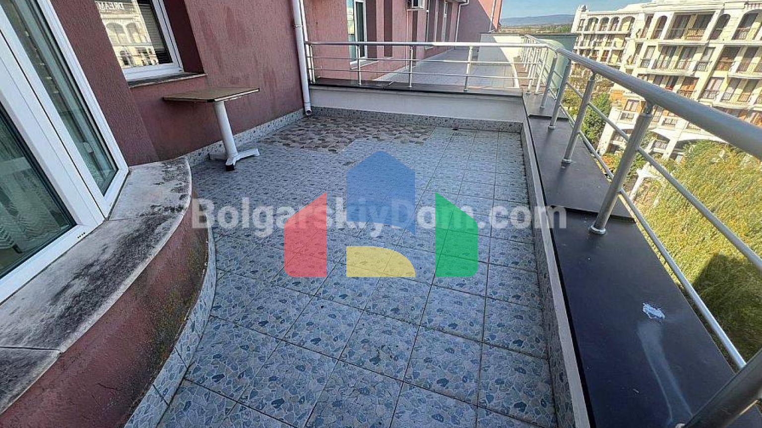 Двокімнатна квартира в Піроп Сіті