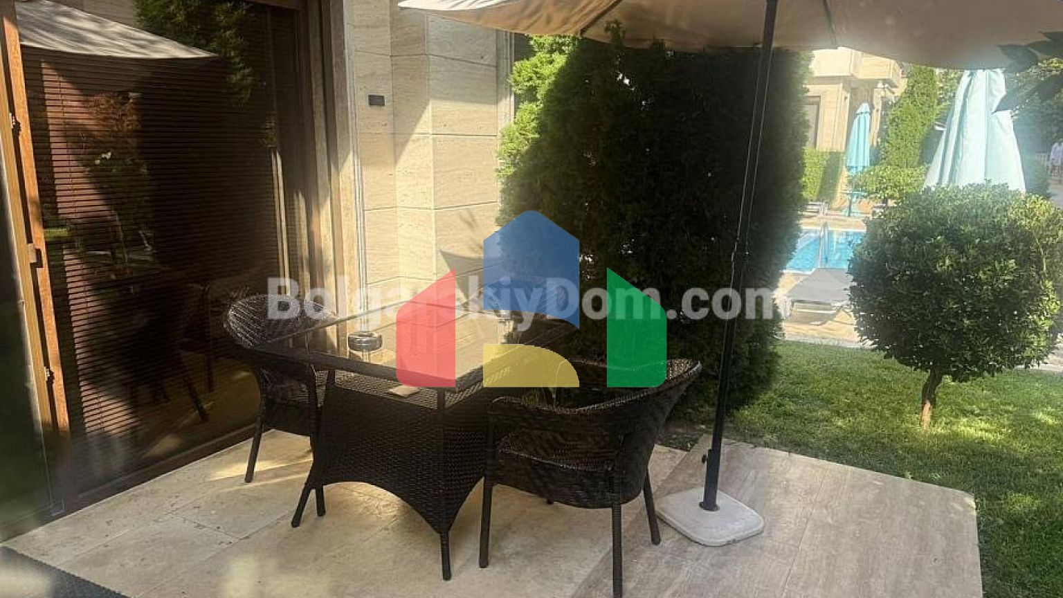 Квартира-студія в Амара