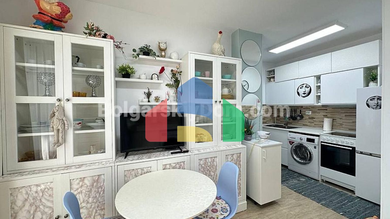 Двокімнатна квартира в Санні Дей 3