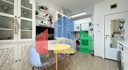 Двокімнатна квартира в Санні Дей 3