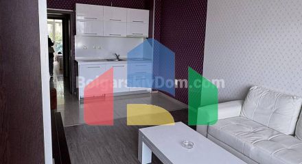 Трикімнатна квартира в Галері 2