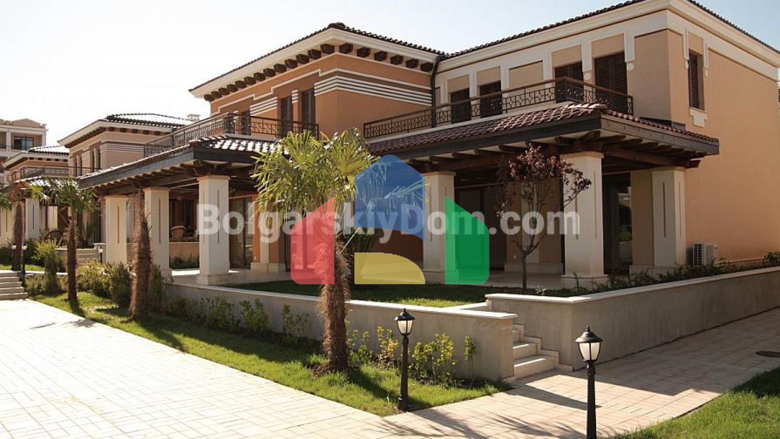 Грин Лайф Таунхаусы