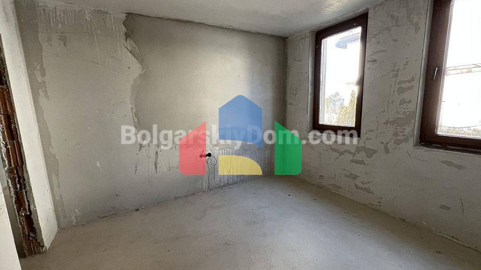 Трикімнатна квартира в Свята Софія