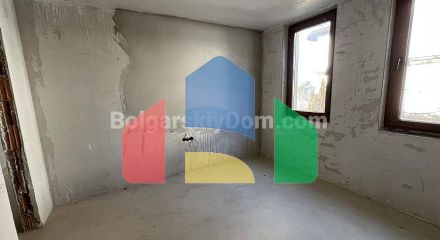 Трикімнатна квартира в Свята Софія