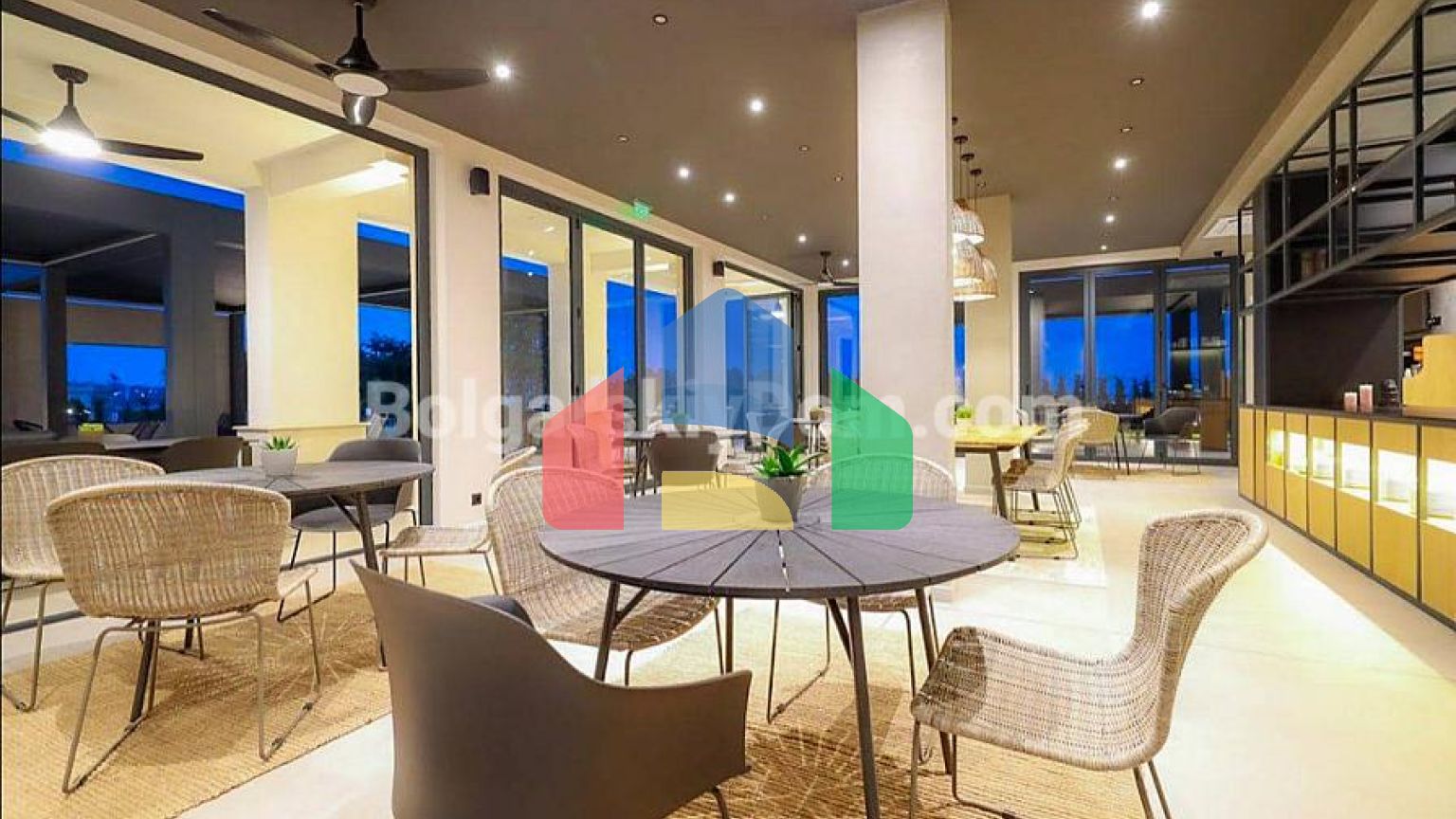 Двухкомнатная квартира в Грин Лайф Бич Резорт