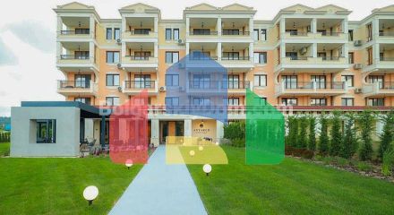 Двухкомнатная квартира в Грин Лайф Бич Резорт