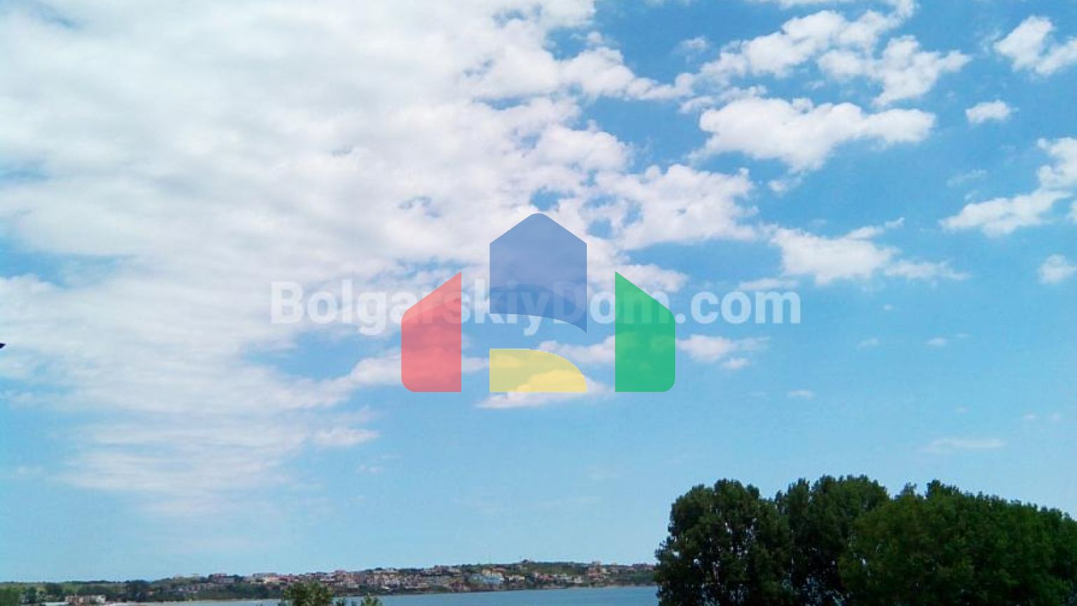 Лили Бич Резорт