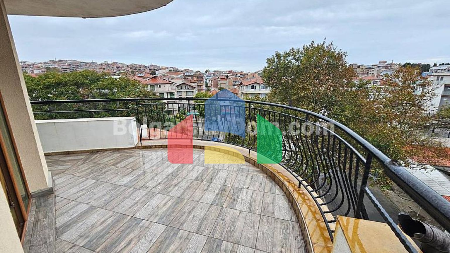 Панорамна квартира в Созополі