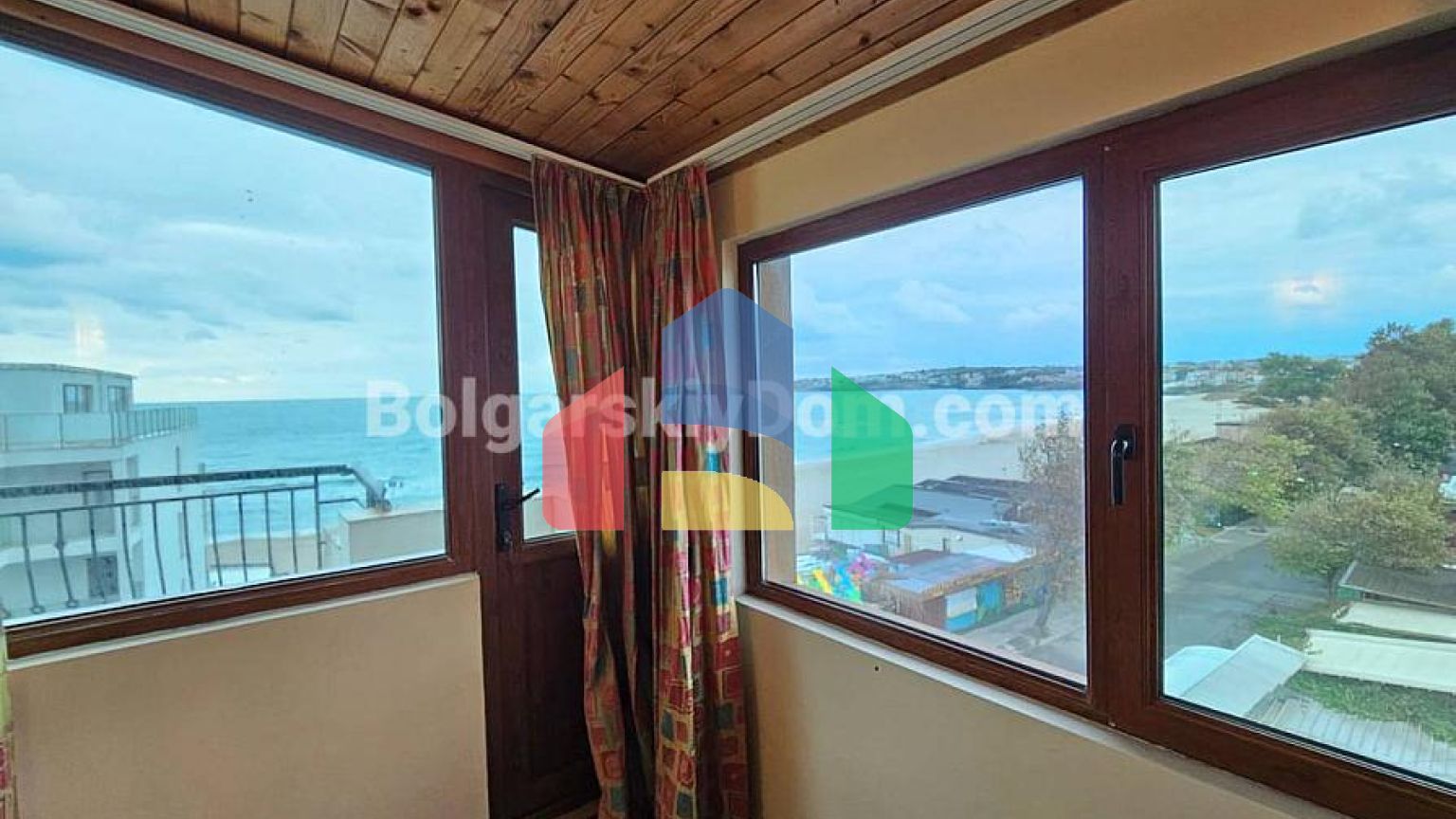 Панорамна квартира в Созополі