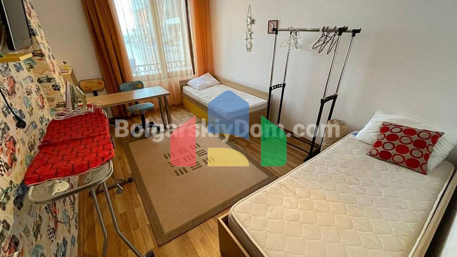 Трикімнатна квартира в Міраж