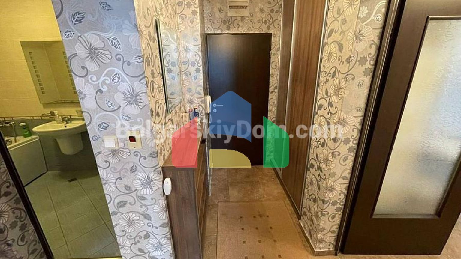 Трикімнатна квартира в Міраж