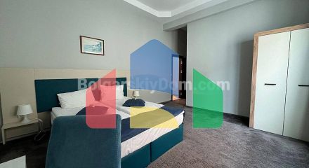 Трикімнатна квартира в Арсена