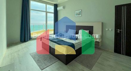 Трикімнатна квартира в Арсена