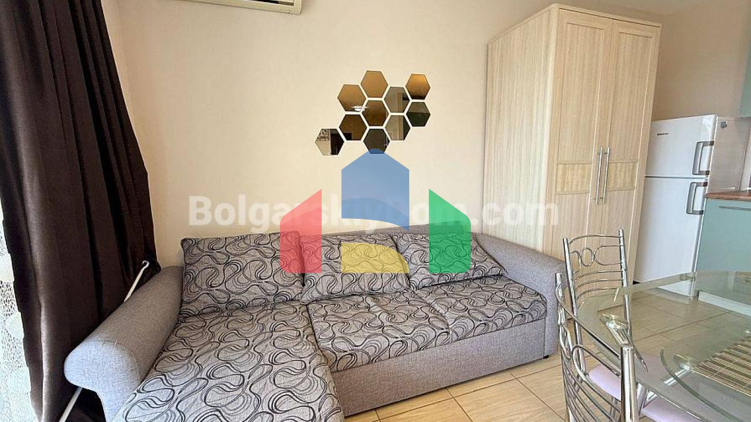 Двокімнатна квартира у Віяна