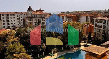 Трикімнатний мезонет в Естебан