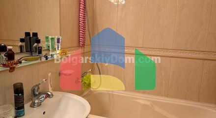 Трикімнатний мезонет в Естебан