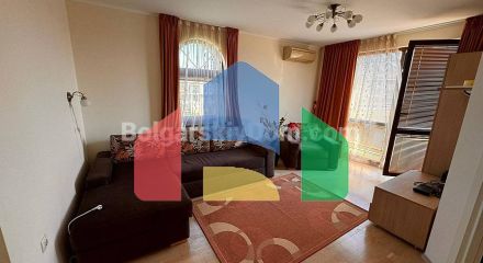 Трикімнатний мезонет в Естебан