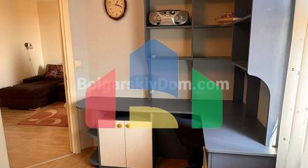 Трикімнатний мезонет в Естебан