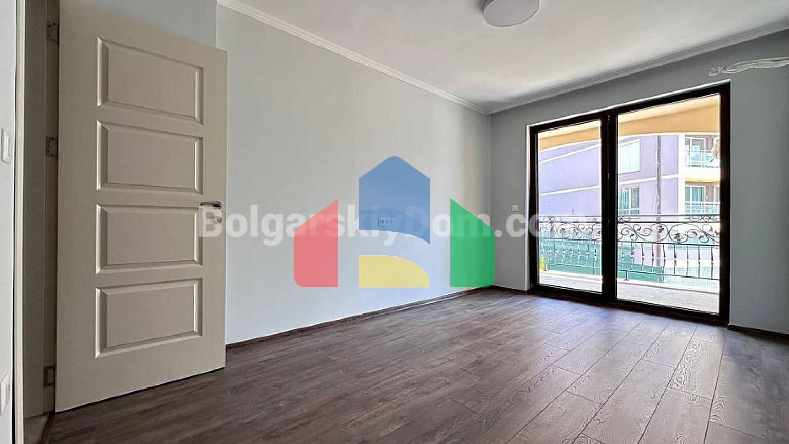 Двокімнатна квартира в Валенсія Люкс