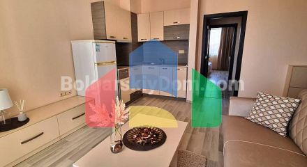 Трикімнатна квартира в Аполлон