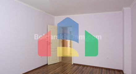 Apartment in Valencia Gardens