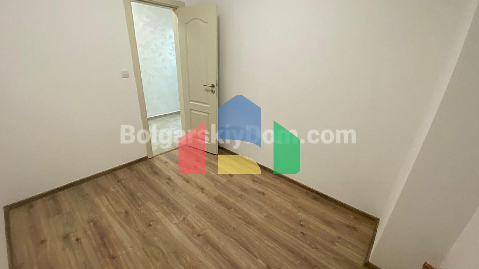 Квартири в Валенсія Гарденс