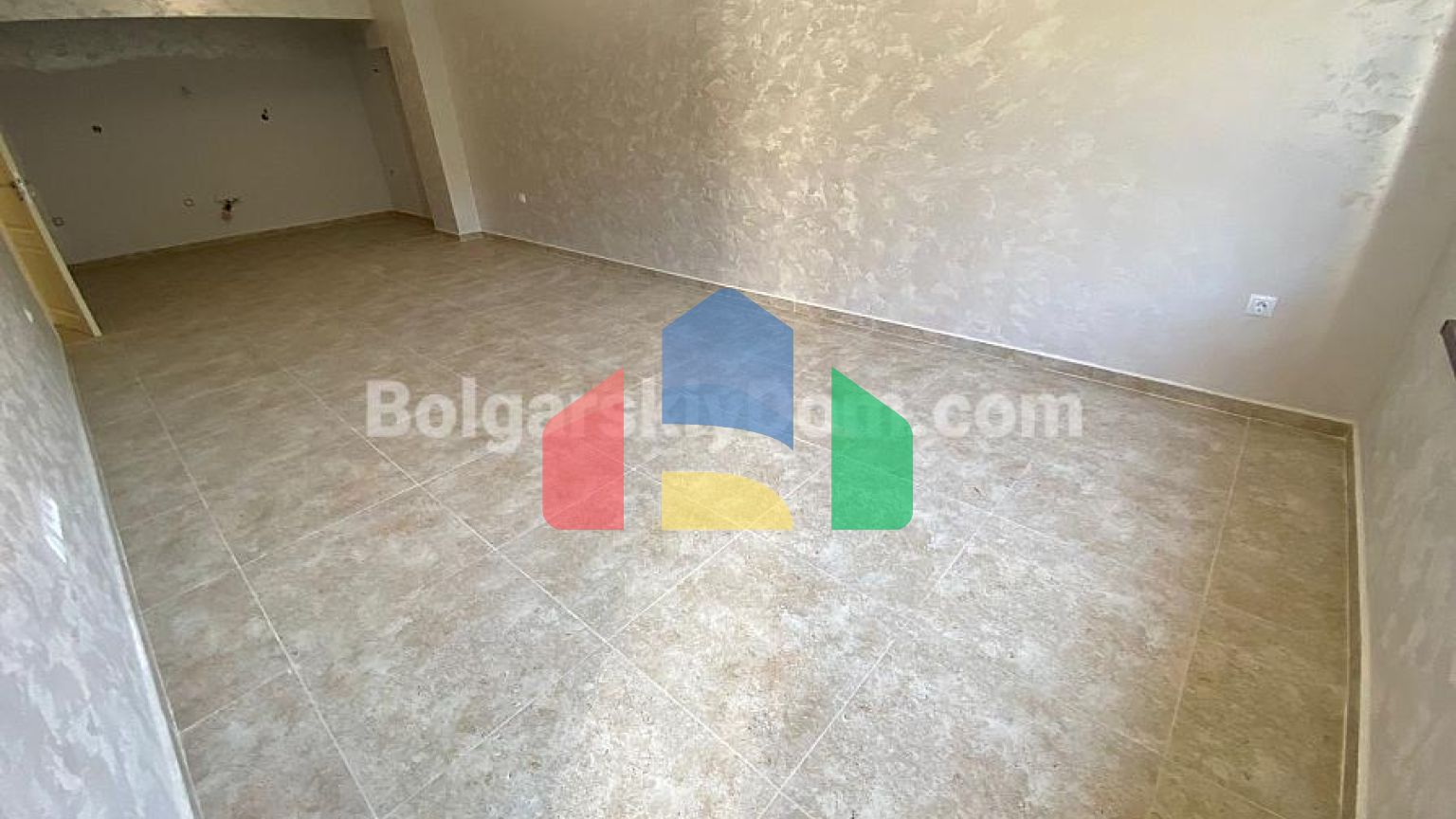 Квартири в Валенсія Гарденс