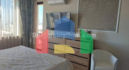 Трехкомнатная квартира в Валенсия Гарденс