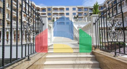 Трехкомнатная квартира в Валенсия Гарденс