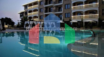 Трехкомнатная квартира в Валенсия Гарденс