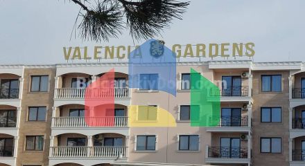 Трехкомнатная квартира в Валенсия Гарденс