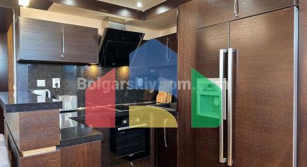 Чотирикімнатна квартира в Естебан