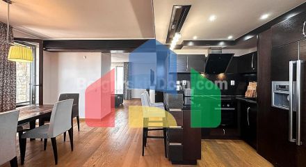 Чотирикімнатна квартира в Естебан