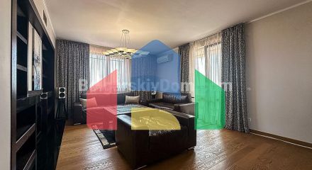 Чотирикімнатна квартира в Естебан