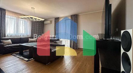 Чотирикімнатна квартира в Естебан