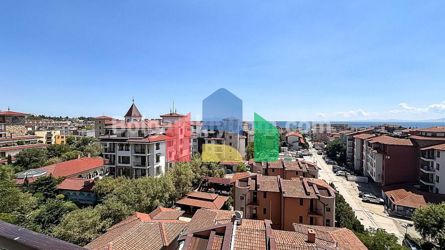 Чотирикімнатна квартира в Естебан