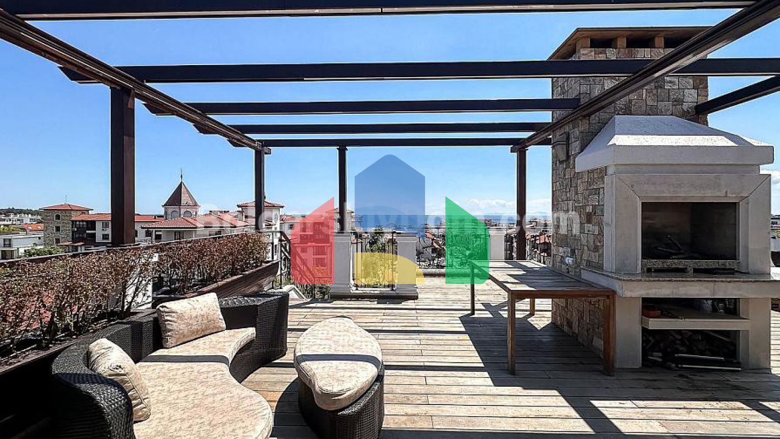 Чотирикімнатна квартира в Естебан