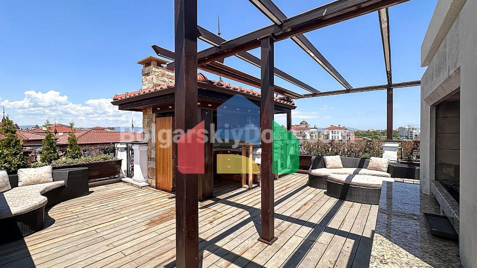 Чотирикімнатна квартира в Естебан