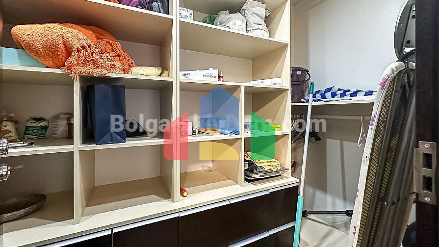 Чотирикімнатна квартира в Естебан