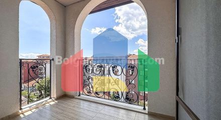 Чотирикімнатна квартира в Естебан