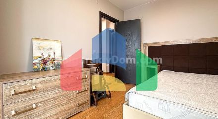 Чотирикімнатна квартира в Естебан