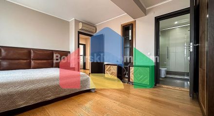 Чотирикімнатна квартира в Естебан